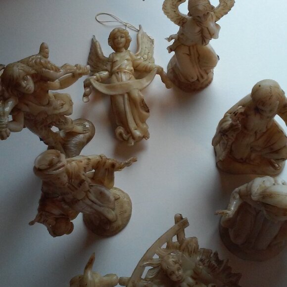 Vintage Collectable TBN Nativity Set 1970s Original Box 13 Pieces Plastic Detail - Picture 4 of 9